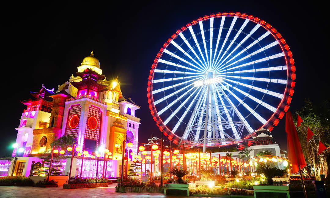 Sun Wheel Dönme Dolabı